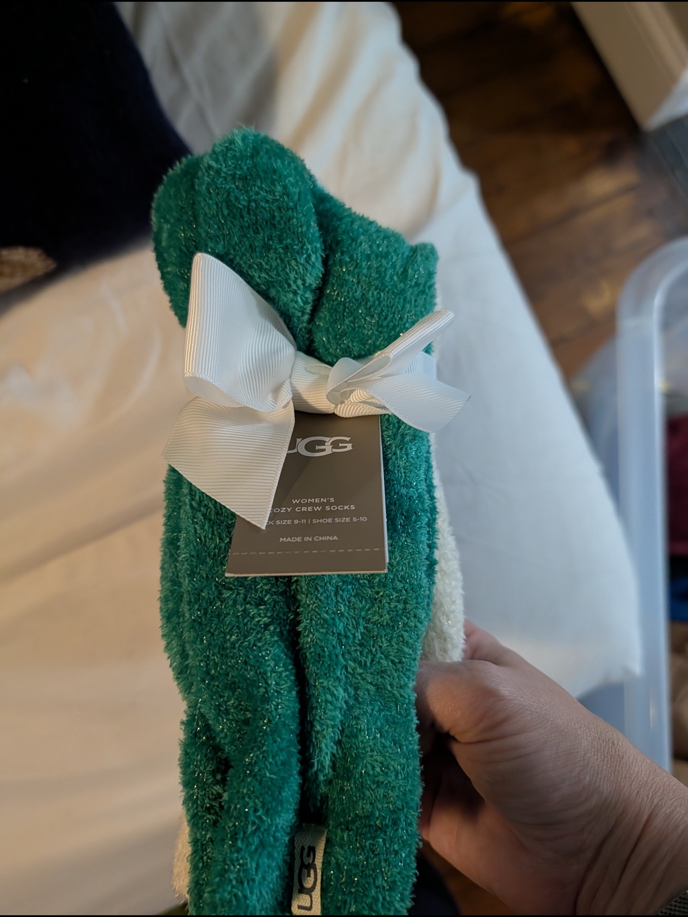 UGG Women's Cozy Crew Socks in Green